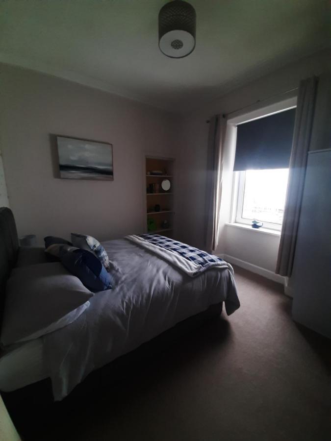 Stunning Riverside Town House With Views Ayrshire Girvan Bagian luar foto
