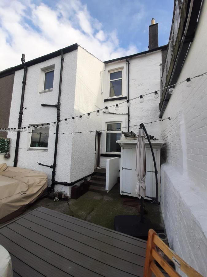 Stunning Riverside Town House With Views Ayrshire Girvan Bagian luar foto