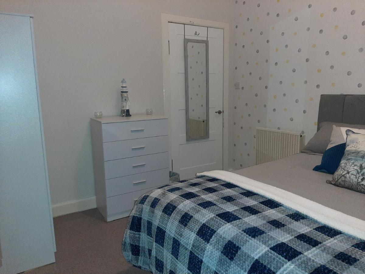 Stunning Riverside Town House With Views Ayrshire Girvan Bagian luar foto